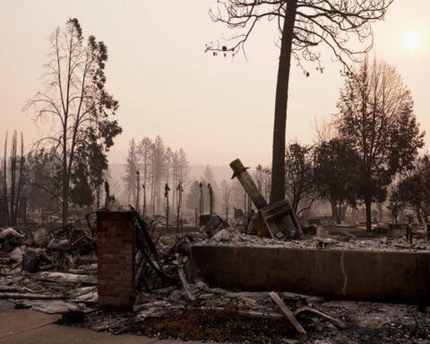 In record US wildfire season, firefighter entrapments hit 20-year high