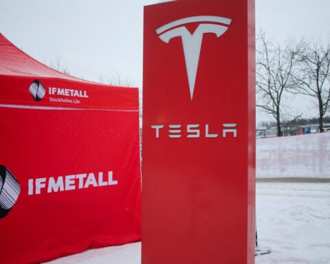Sweden's IF Metall ends Tesla strike after carmaker buys out union members