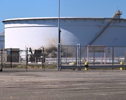 Explosion at Dutch port of Rotterdam leaves 1 dead, several injured