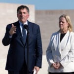 Canada government source says US also keen on trade deal before Aug 19 deadline