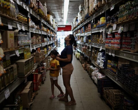 Argentina monthly inflation rises in July to 2.1%