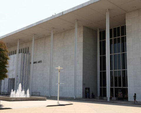 Kennedy Center board votes to inscribe Trump's name on building