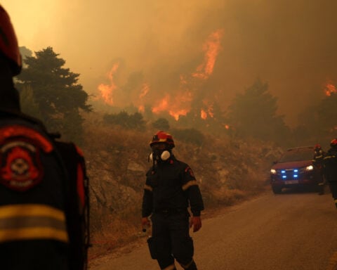 Greek crews fight wildfire northwest of Athens for fourth day