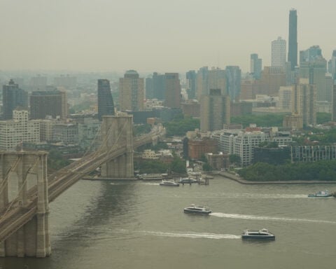 How to protect yourself from the bad air caused by wildfires