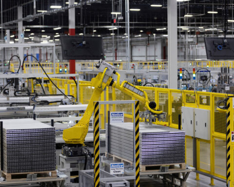 US producer prices unchanged in July, further dimming rate hike odds