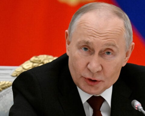 Russia says before talks with US it has fully captured city of Pokrovsk, Ukraine denies it