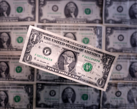 Dollar question hovers over top central bankers meeting in Sintra