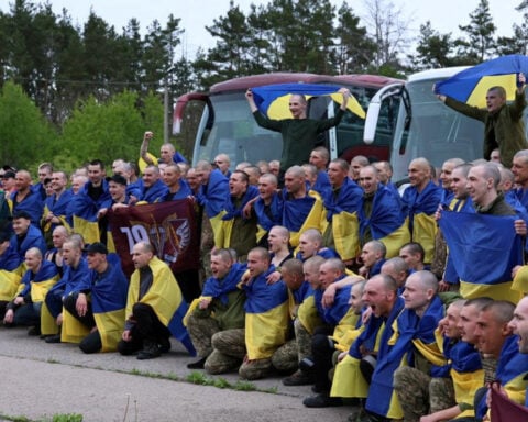 Russia and Ukraine exchange 205 prisoners of war each