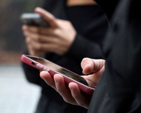 France’s top court blocks bill banning social media for under-15s