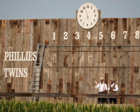 Field of Dreams welcomes Hall of Fame, as 26 members come out of the corn for Phillies-Twins game