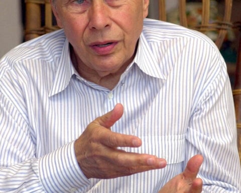 Mark Rydell, the Oscar-nominated director of 'On Golden Pond,' dies at 97