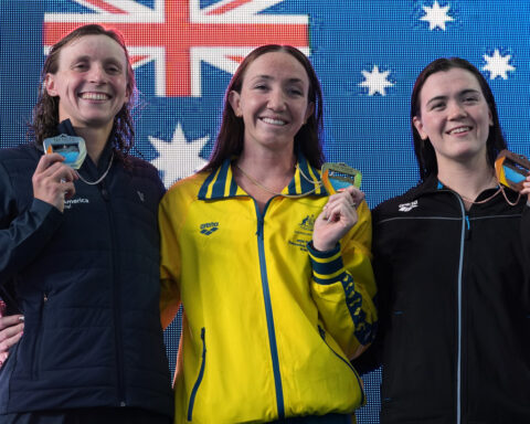Lani Pallister stuns Katie Ledecky with her first international 800 free loss at Pan Pacs