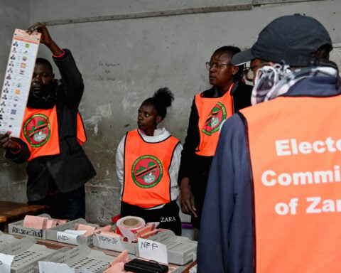 Zambia's Hichilema leads presidential vote count
