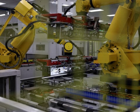 China's economy loses steam as consumption, output miss forecasts