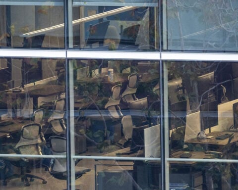 ‘A million dollars over asking’: AI wealth is fueling housing market frenzy in San Francisco