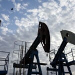 Oil climbs as fading US-Iran peace hopes raise supply risks
