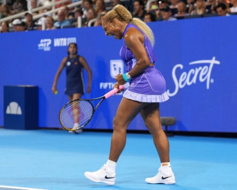 Serena and Venus Williams return to doubles and lose close match in Cincinnati