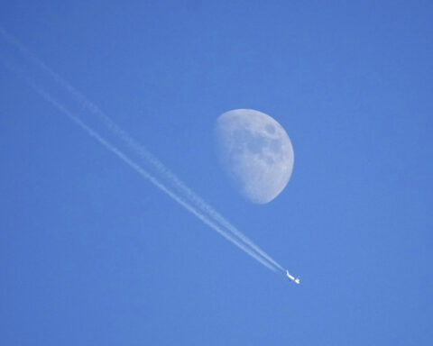 The UK and Google are testing changes to flight paths to tackle aviation's climate impact