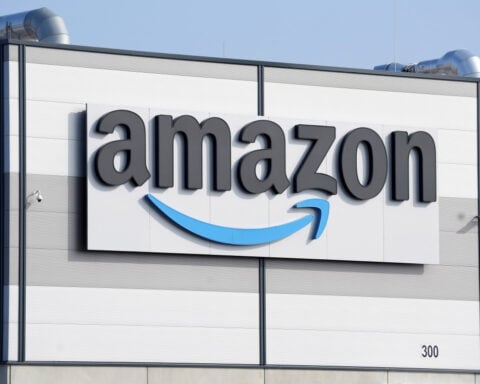 Amazon set to expand drone delivery of lightweight packages to 500 US cities