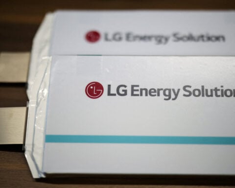 LG Energy, once fixed on EV batteries, jumps to Plan B