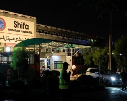Pakistani government files challenge against Imran Khan private hospital move