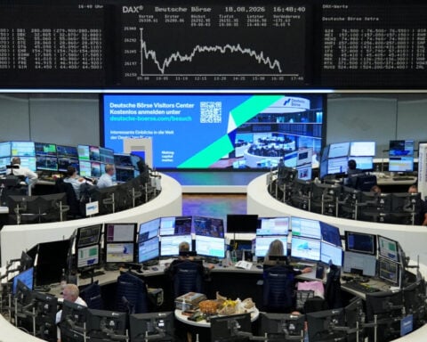 European shares drift lower as oil worries counter bond recovery