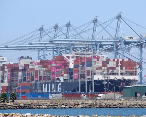 Vietnam to address US transshipment concerns constructively, foreign ministry says