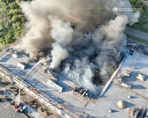 Russian drones kill 15 people at a shopping mall in a central Ukrainian city, officials say