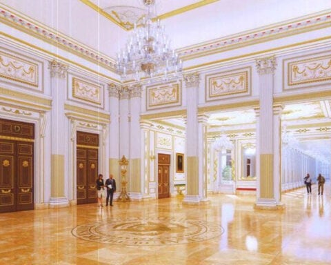 Supreme Court temporarily allows construction of White House ballroom to continue
