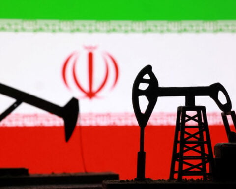 Iranian oil offers to Chinese buyers fall as US blockade bites, sources say