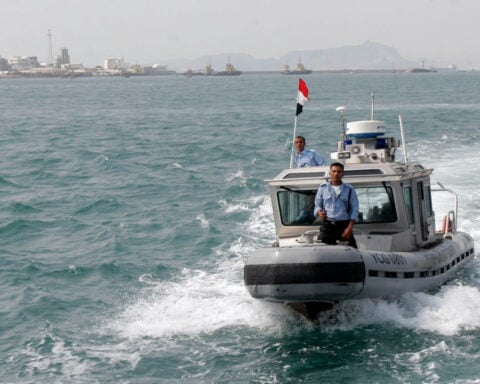Somali pirates hijack oil tanker off Yemen in latest attack