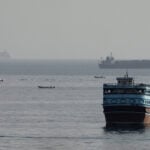 Oil falls 1% ahead of US announcement to impose further sanctions on Iran