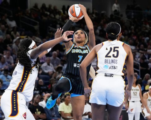 No issues for Sophie Cunningham and DiJonai Carrington as Fever beat Sky in rematch