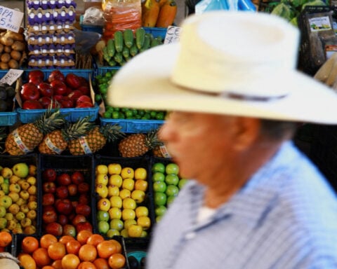 Mexico inflation accelerates in early August