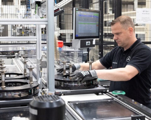 German GDP, business sentiment beat expectations in latest sign of momentum