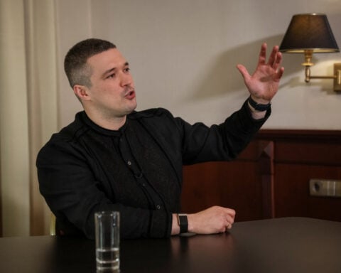 Ukraine needs changes to avoid losing war, ousted defence minister says