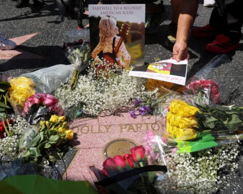 'We will always love you' - world mourns Dolly Parton
