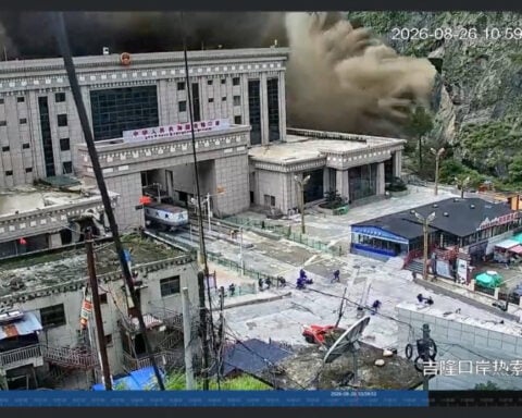 Number missing in Tibet after Nepal mudslide tops 550; China flags upstream risk
