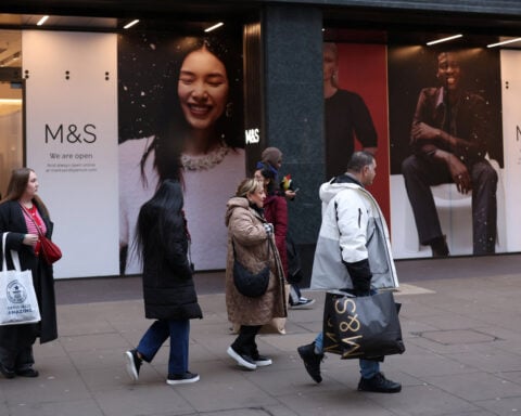 UK business confidence hits highest since March, Lloyds says