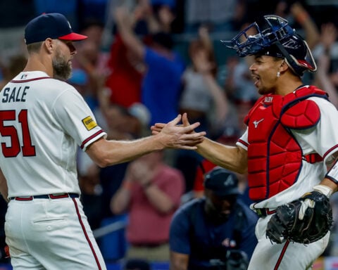 Chris Sale strikes out 11 in 5-hit shutout as Braves beat Yamamoto and Dodgers 1-0 for 3-game sweep