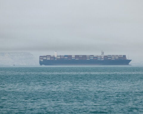 Shipping traffic via Strait of Hormuz slips below 10-day average, data shows