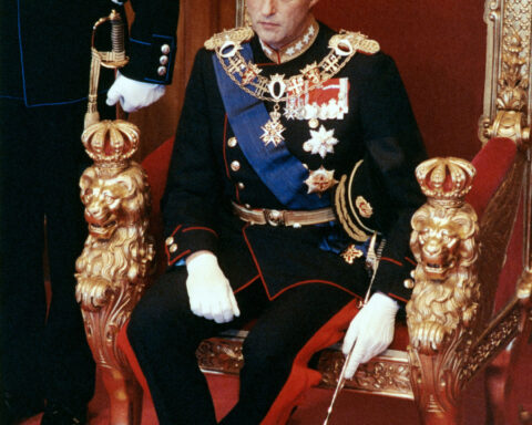 Harald V, the sailing king who epitomized a modern Norwegian royalty, dies