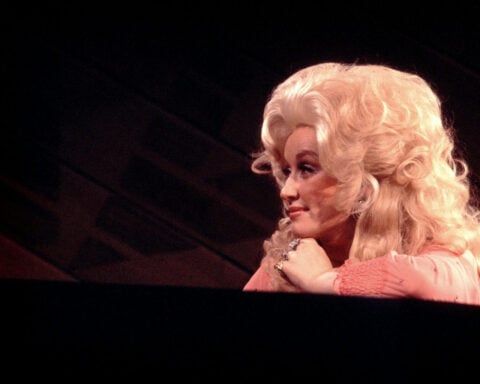 Dolly Parton took control of her career by making men the butt of the joke