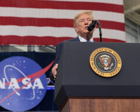 Trump signs order to create a U.S. Space Academy