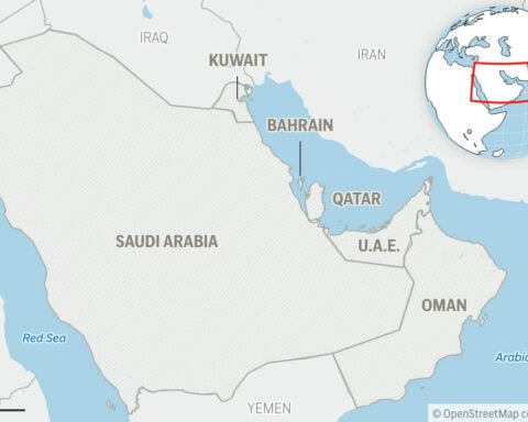 US diplomats and family members slowly begin to return to the Mideast embassies