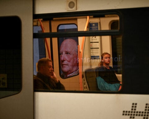 Norway mourns King Harald as crowds gather at royal palace
