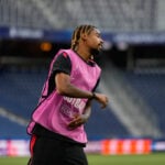 Liverpool reaches agreement with PSG on $166M deal to sign Bradley Barcola, AP source says