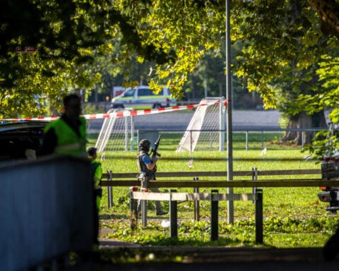 1 dead and 5 wounded in a shooting at a rave in Switzerland