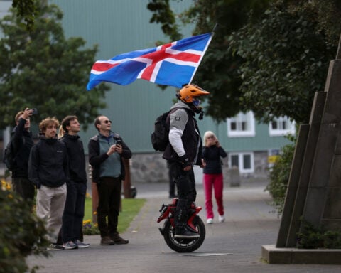 Iceland rejects EU-accession talks in close-fought referendum