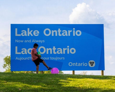 Google Maps now show 'Lake America' in US, not 'Lake Ontario'